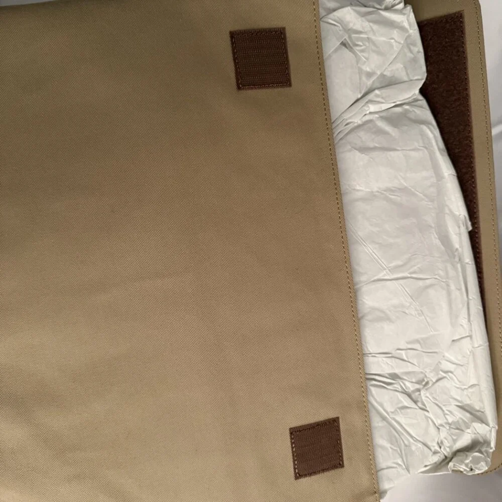 NWOT Levenger Vintage Canvas & Leather 15